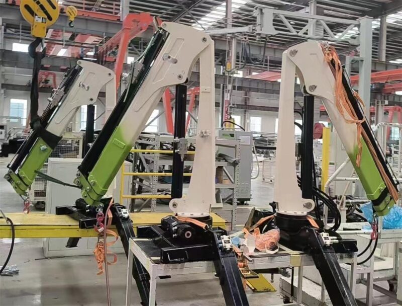 Knuckle boom crane XZ13E2