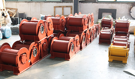 Hydraulic Winches