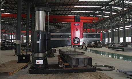 radial drilling machine