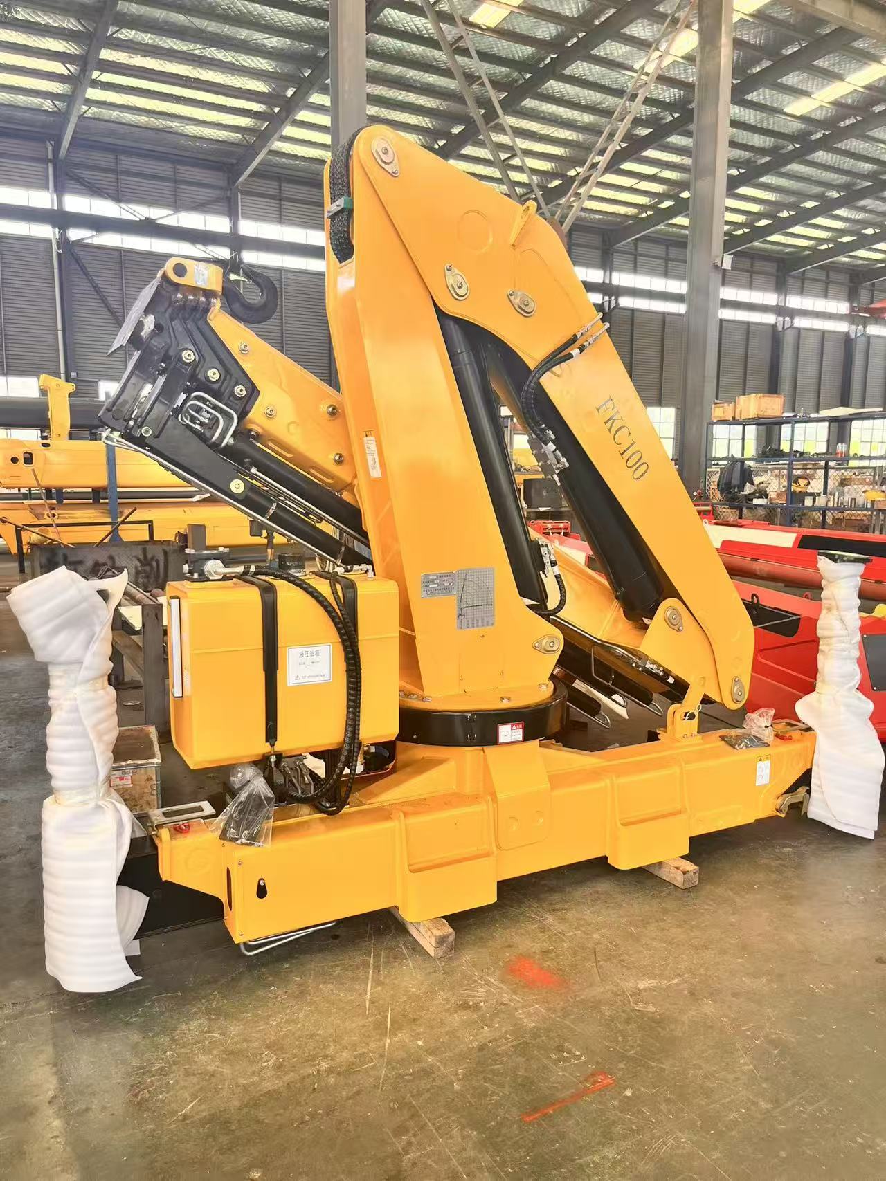Knuckle Boom Crane