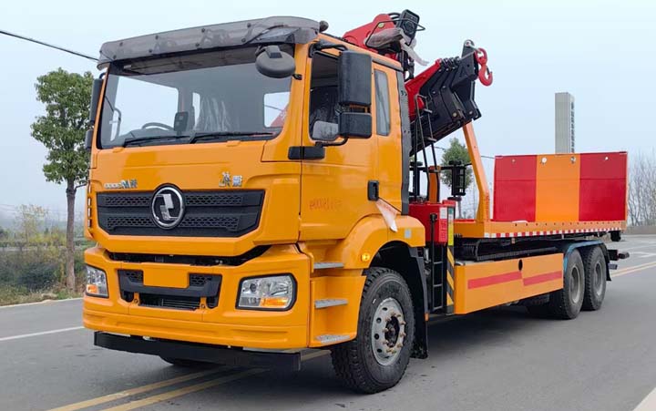 Tow truck with crane