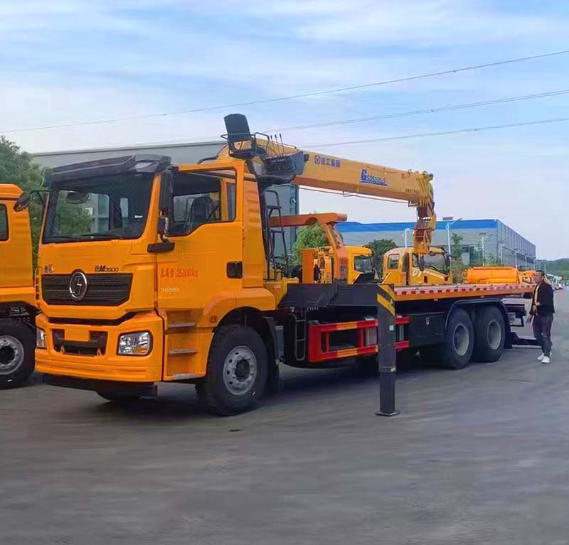 Tow truck with crane