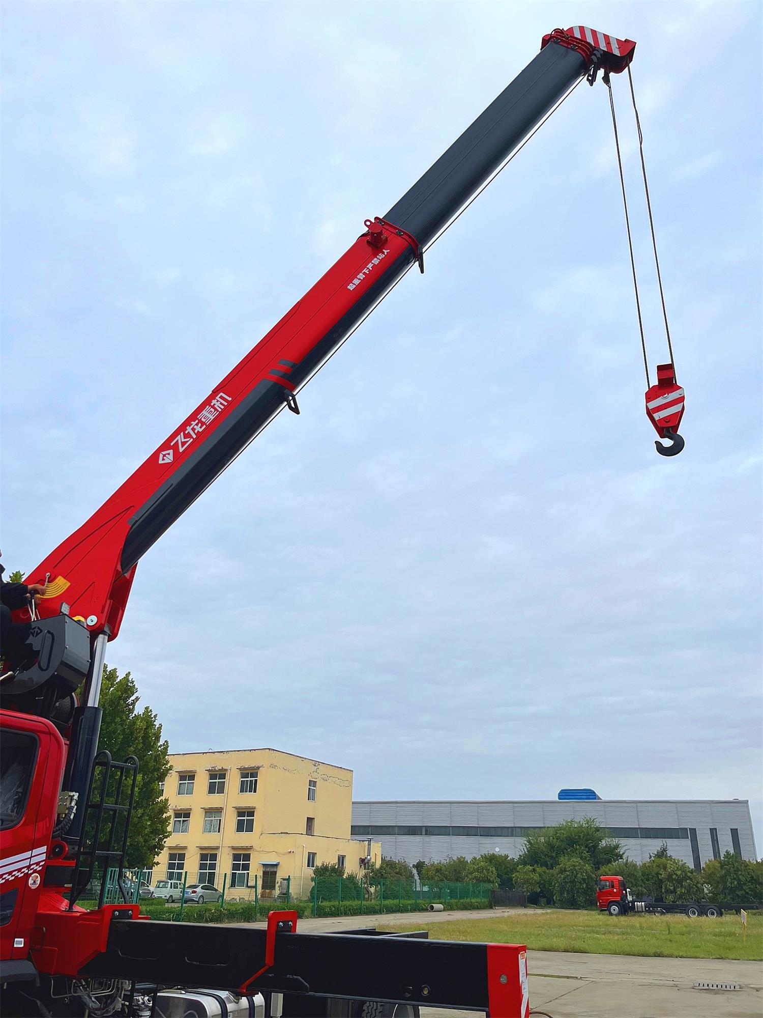 Truck Mounted Crane SQS250