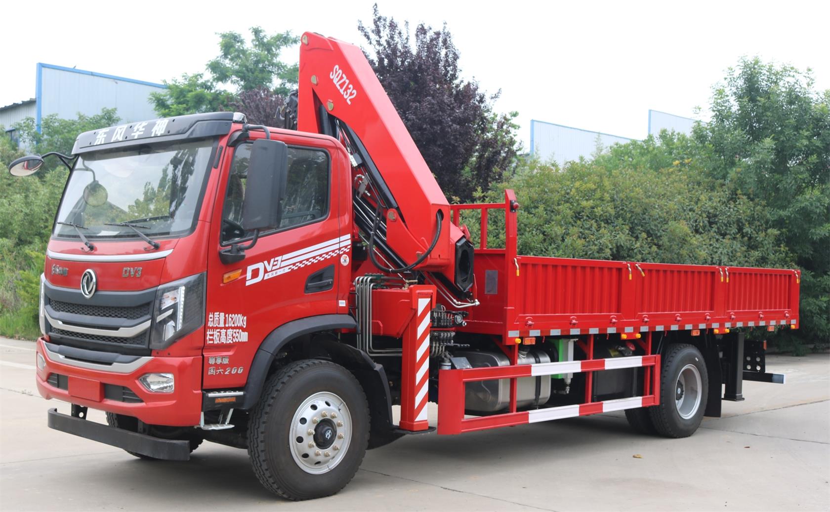 Knuckle Boom Crane