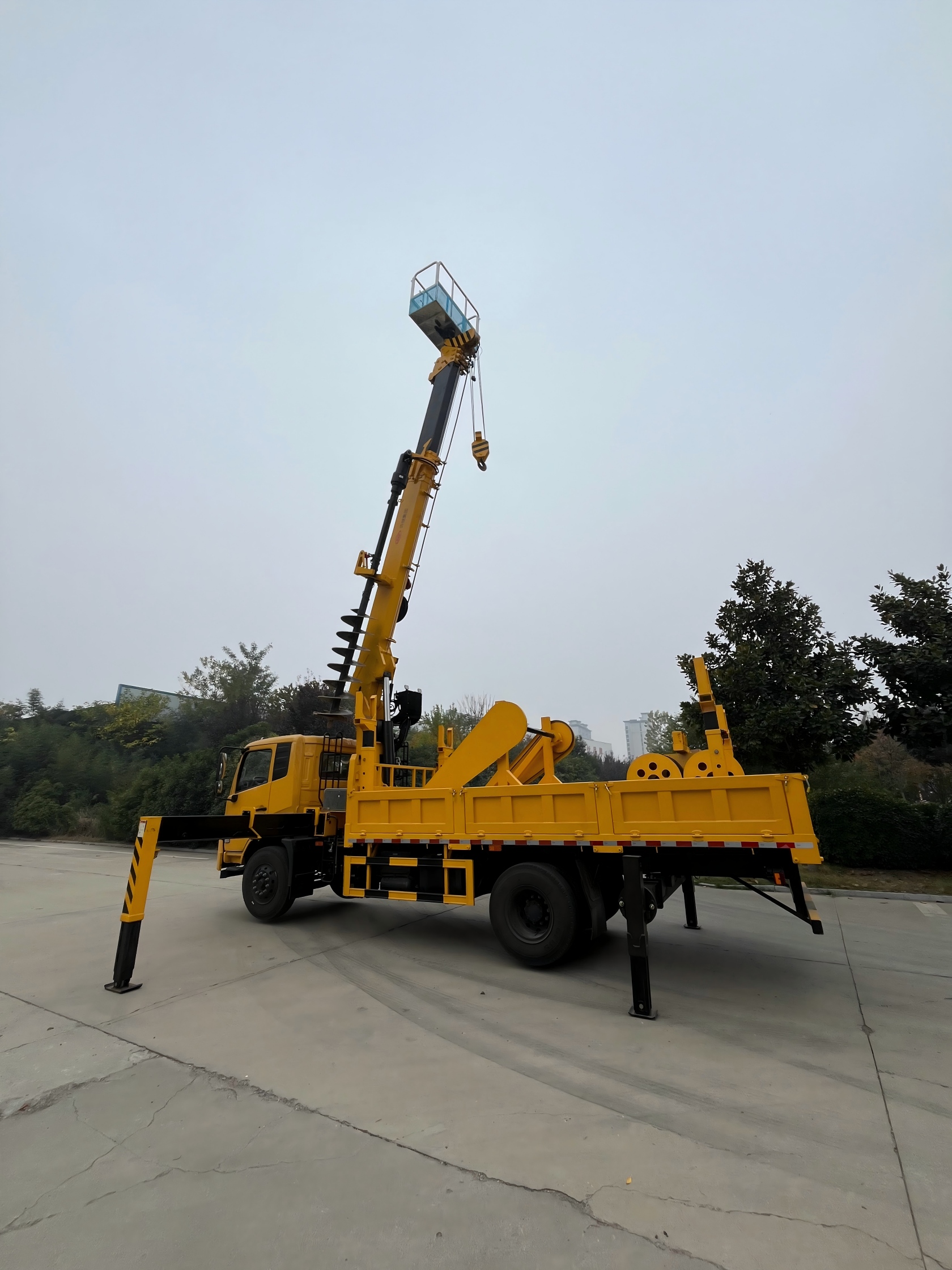 Multiple Aerial Working Platform