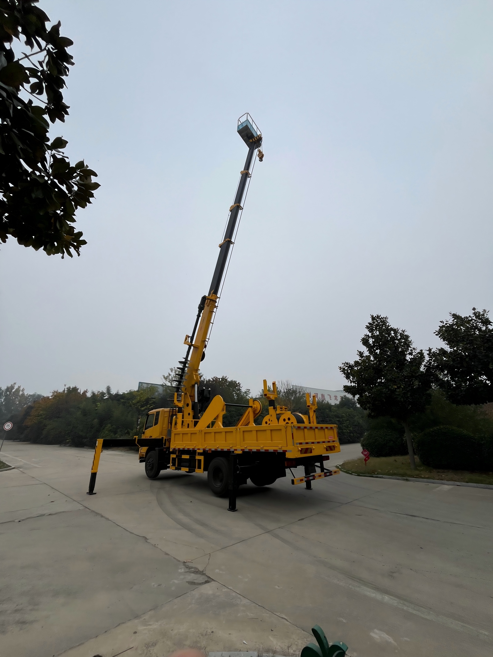 Multiple Aerial Working Platform