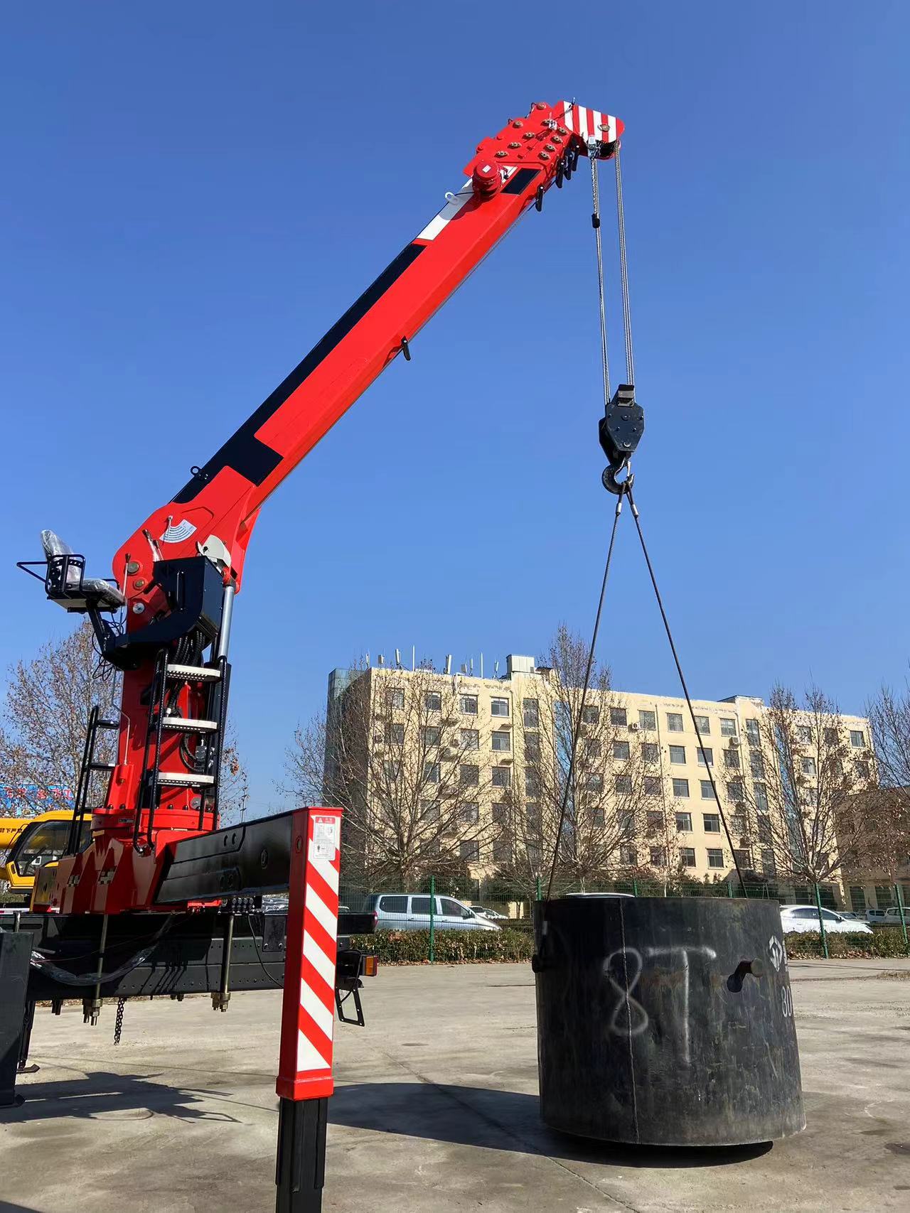 Truck Mounted Crane SQS200