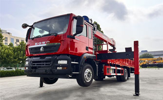 Self loading crane HOWO truck 10 wheels with boom crane 8Ton