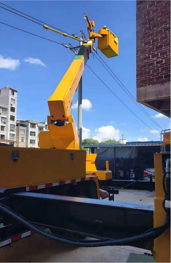 Insulated Aerial Work Platform