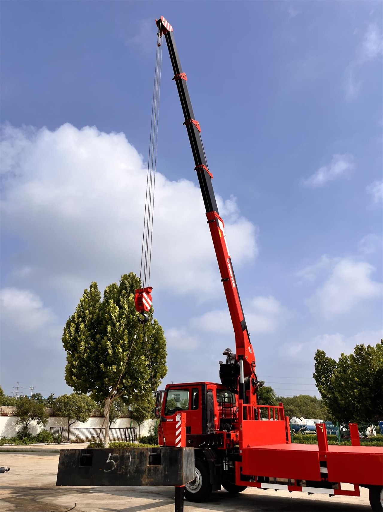 Truck Mounted Crane SQS200