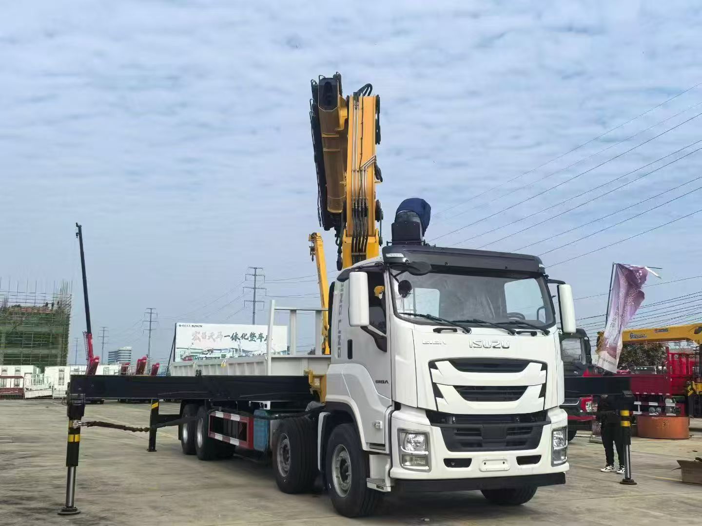 Knuckle Boom Crane