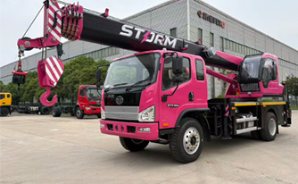 Three Customized Truck Cranes Shipped to Southeast Asia – Designed for Tropical Climates and Narrow Urban Roads